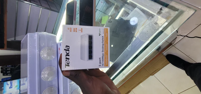 TENDA 5 ports switch