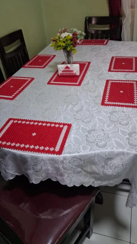 Dinning table mats set